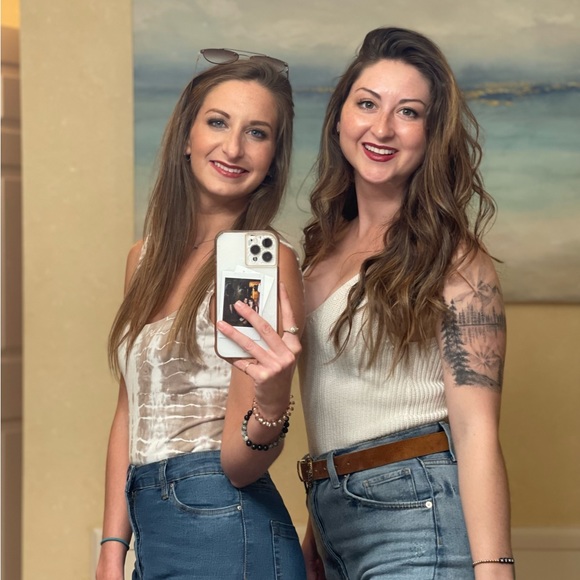 Meet your Posher, Holli - Picture 5 of 5